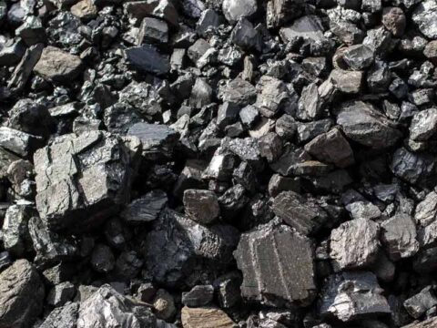 Giá than đá bao nhiêu tiền 1 tấn: Những biến động khôn lường từ thị trường thế giới