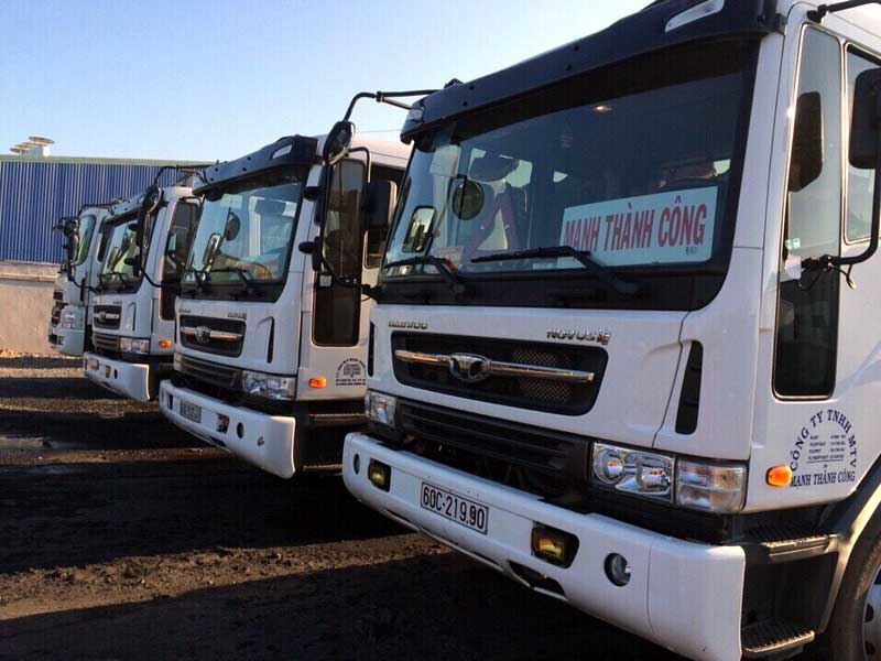 Hệ thống xe tải vận chuyển của than đá Mạnh Thành Công