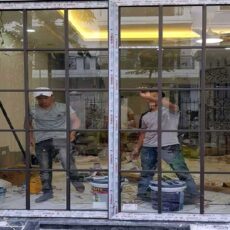 Chỉ 1 năm kinh nghiệm: Khám phá nghề nhôm kính lương bao nhiêu tại TP.HCM